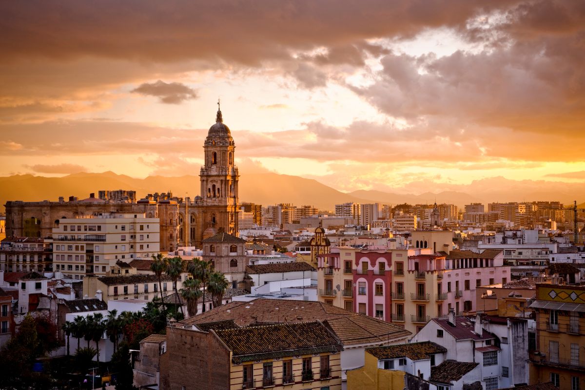 An image depicting Malaga city